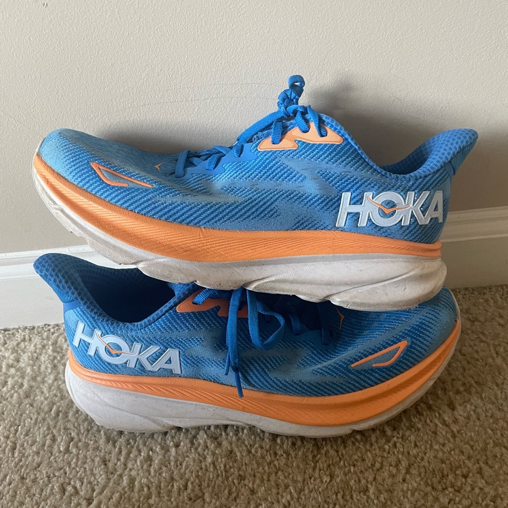 Hoka Clifton 9 men’s size 11.5 blue